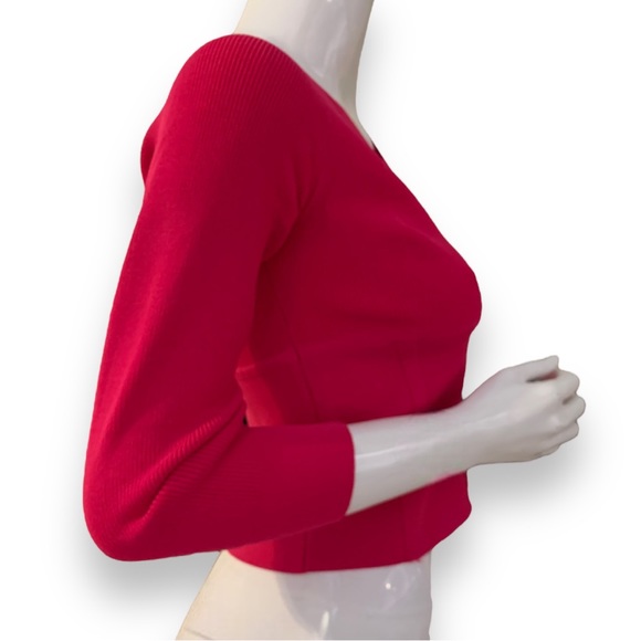 ZARA MAGENTA PINK V-NECK FITTED CROPPED CARDIGAN. WOMEN’S SIZE MEDIUM. - Picture 3 of 8